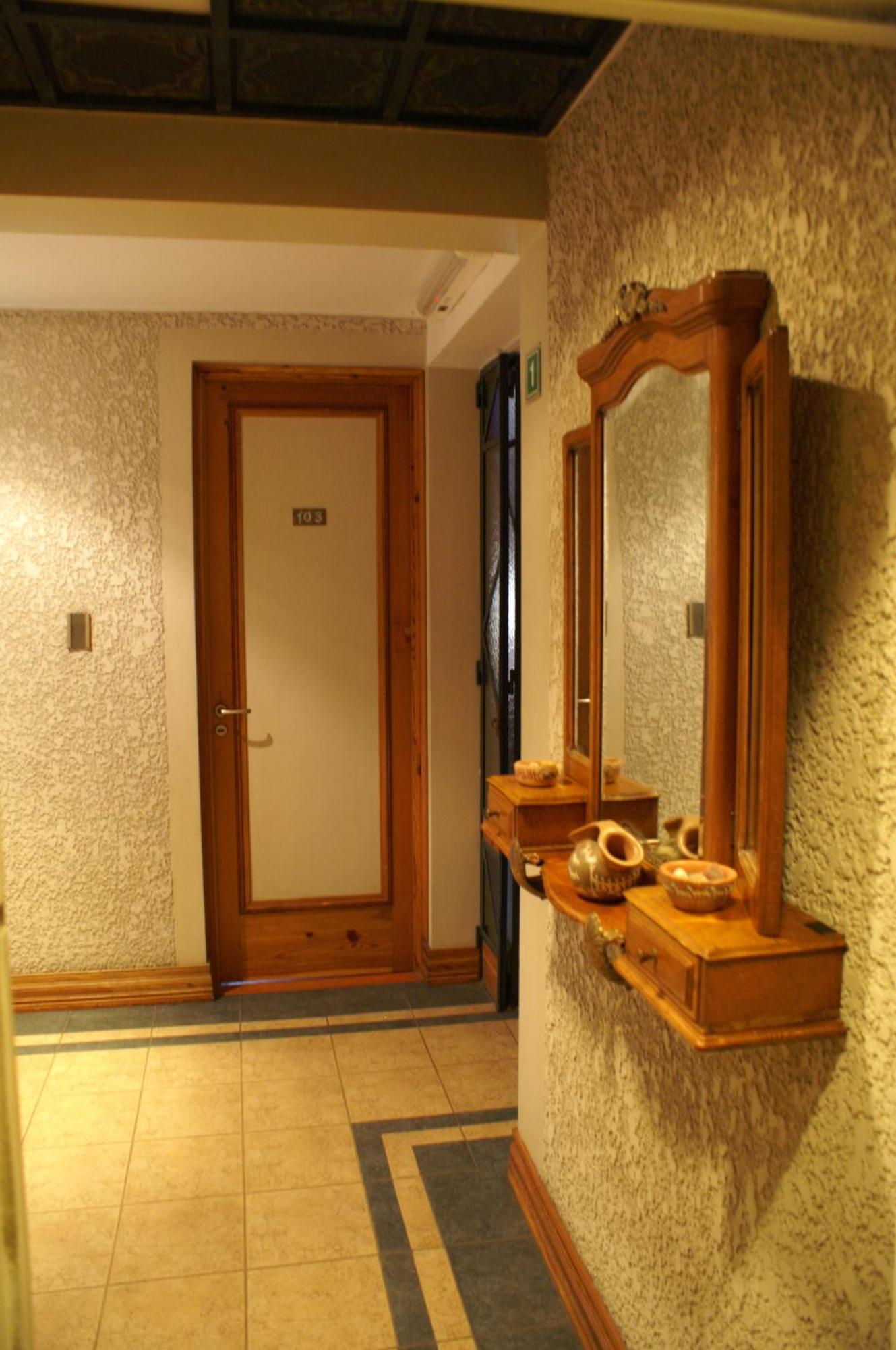 Hotel Xumec Mendoza 3*